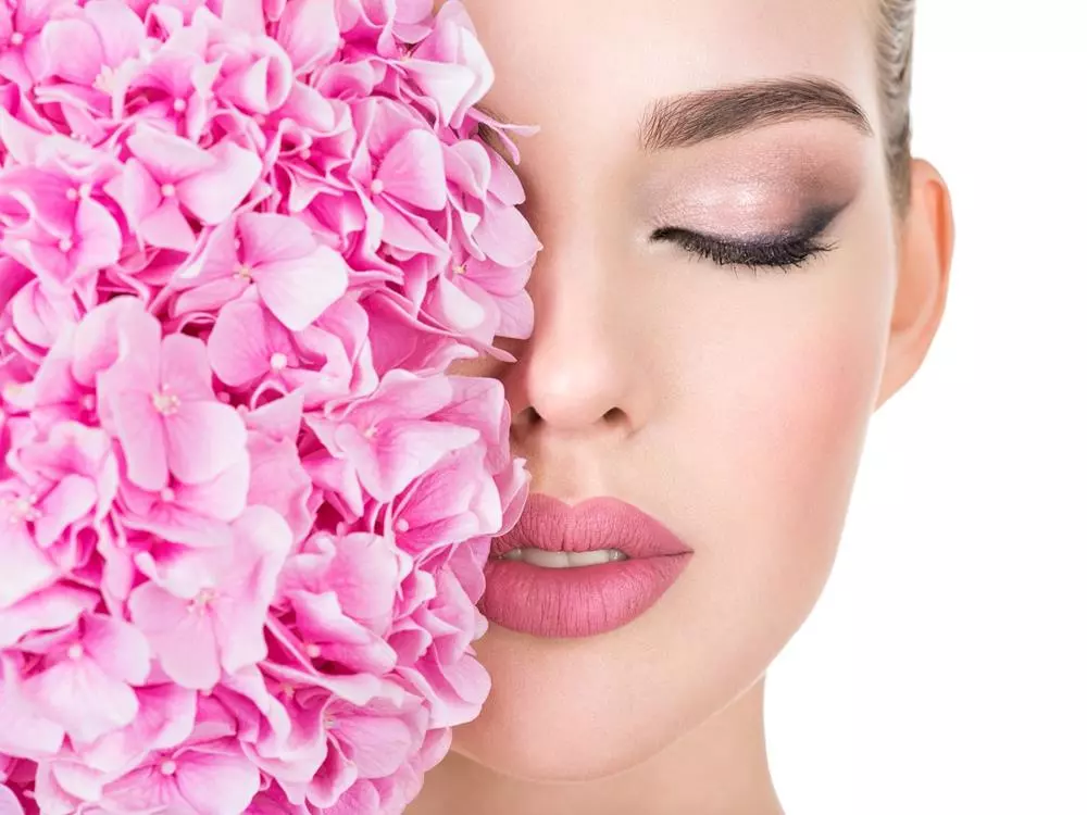 Diode Laser Hair Removal and Q Switched ND Yag Pigmentation and Tattoo Removal and Carbon Peel Machine image 5