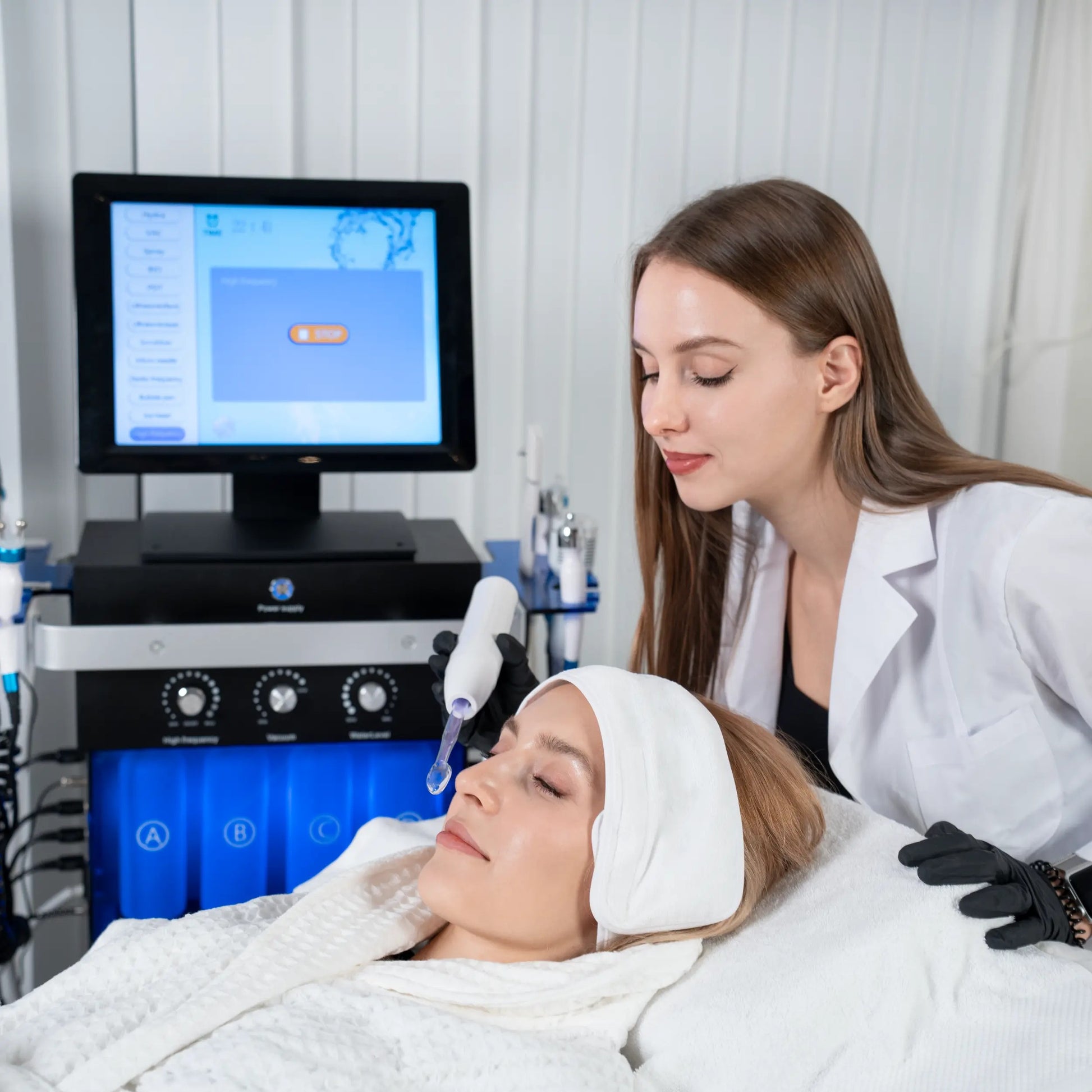 14 in 1 Hydra Dermabrasion Facial Machine Professional image 5