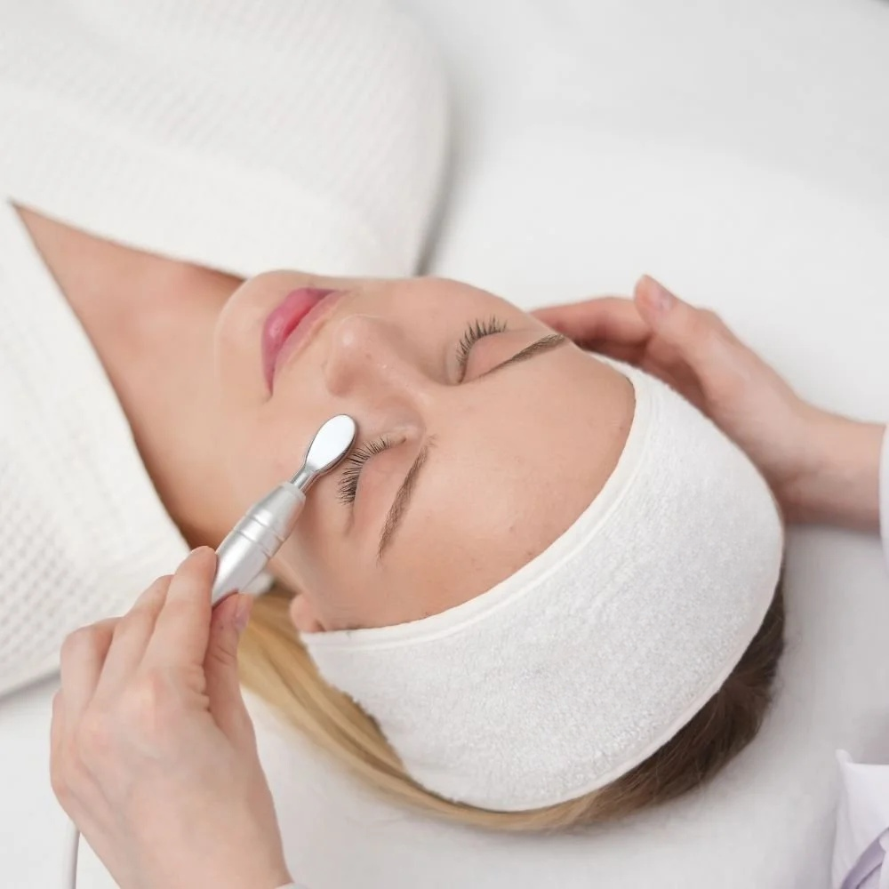 Derma Facial Luxx Pro HydroDiamond Hydrodermabrasion Machine